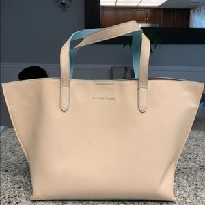 Samantha Thavasa tote